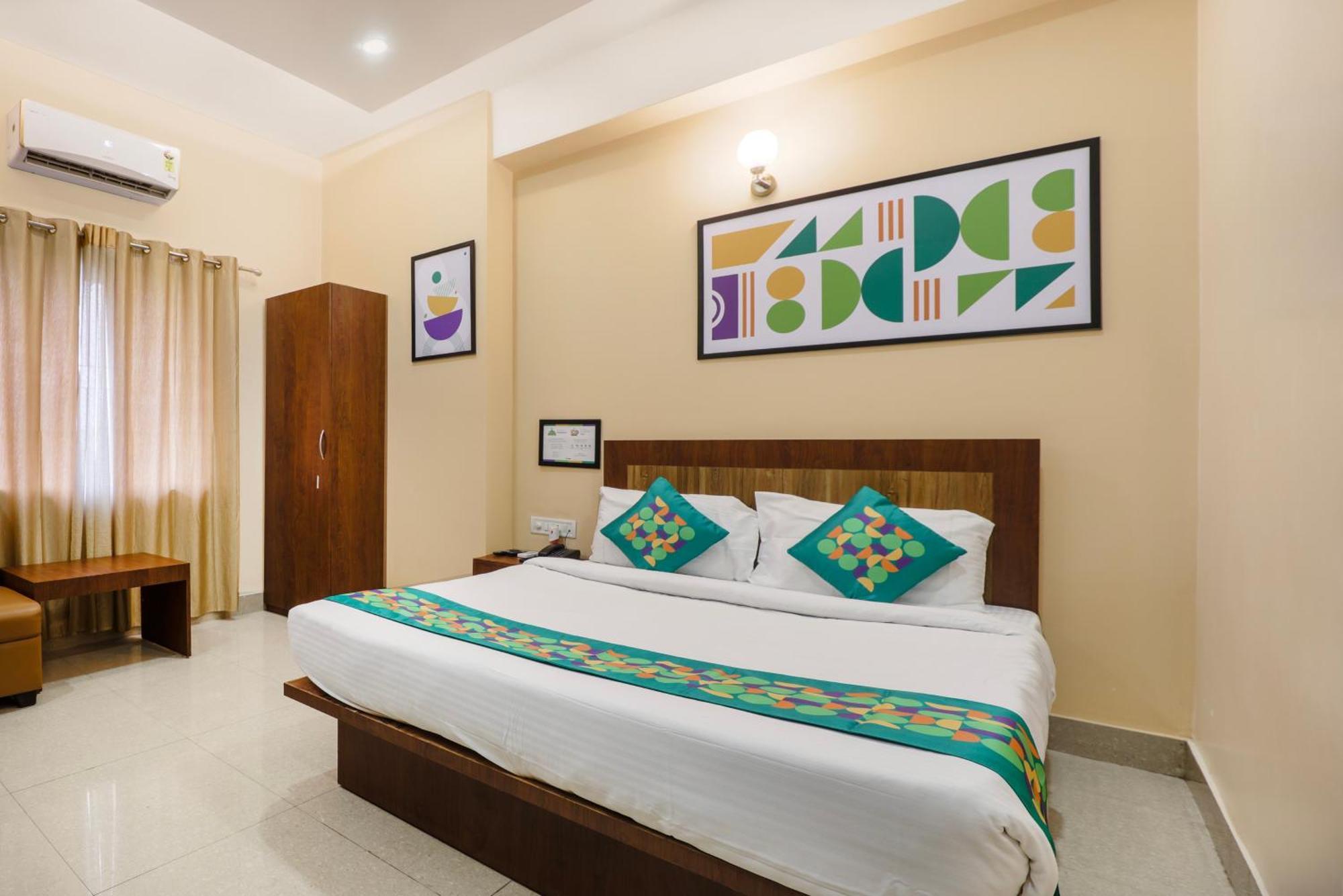 Treebo Urban Oasis Inn Guwahati Exteriör bild