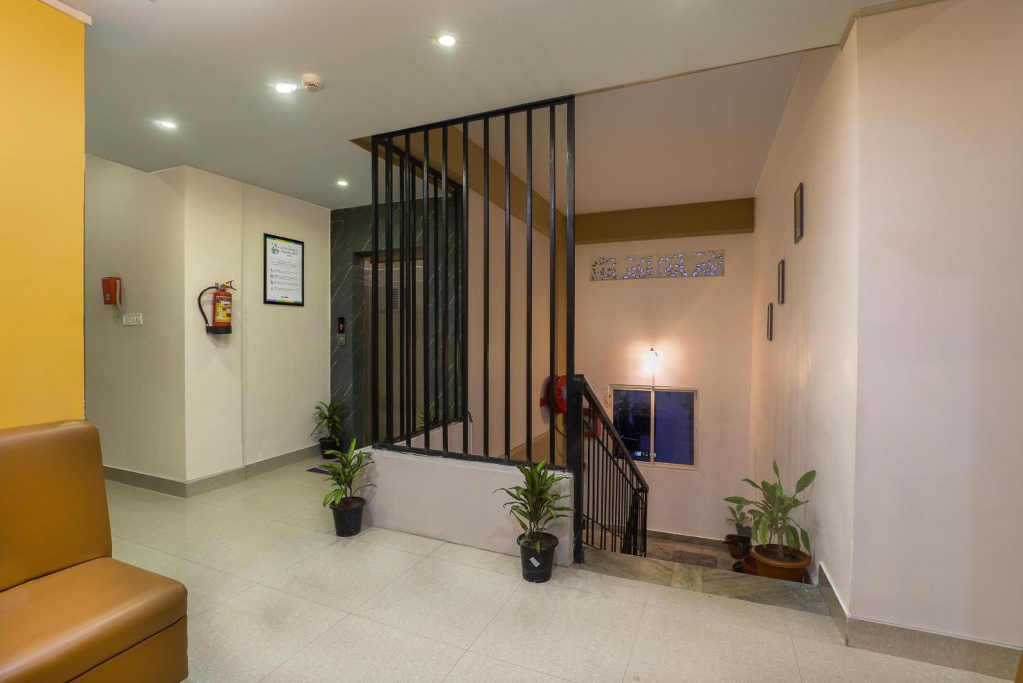 Treebo Urban Oasis Inn Guwahati Exteriör bild
