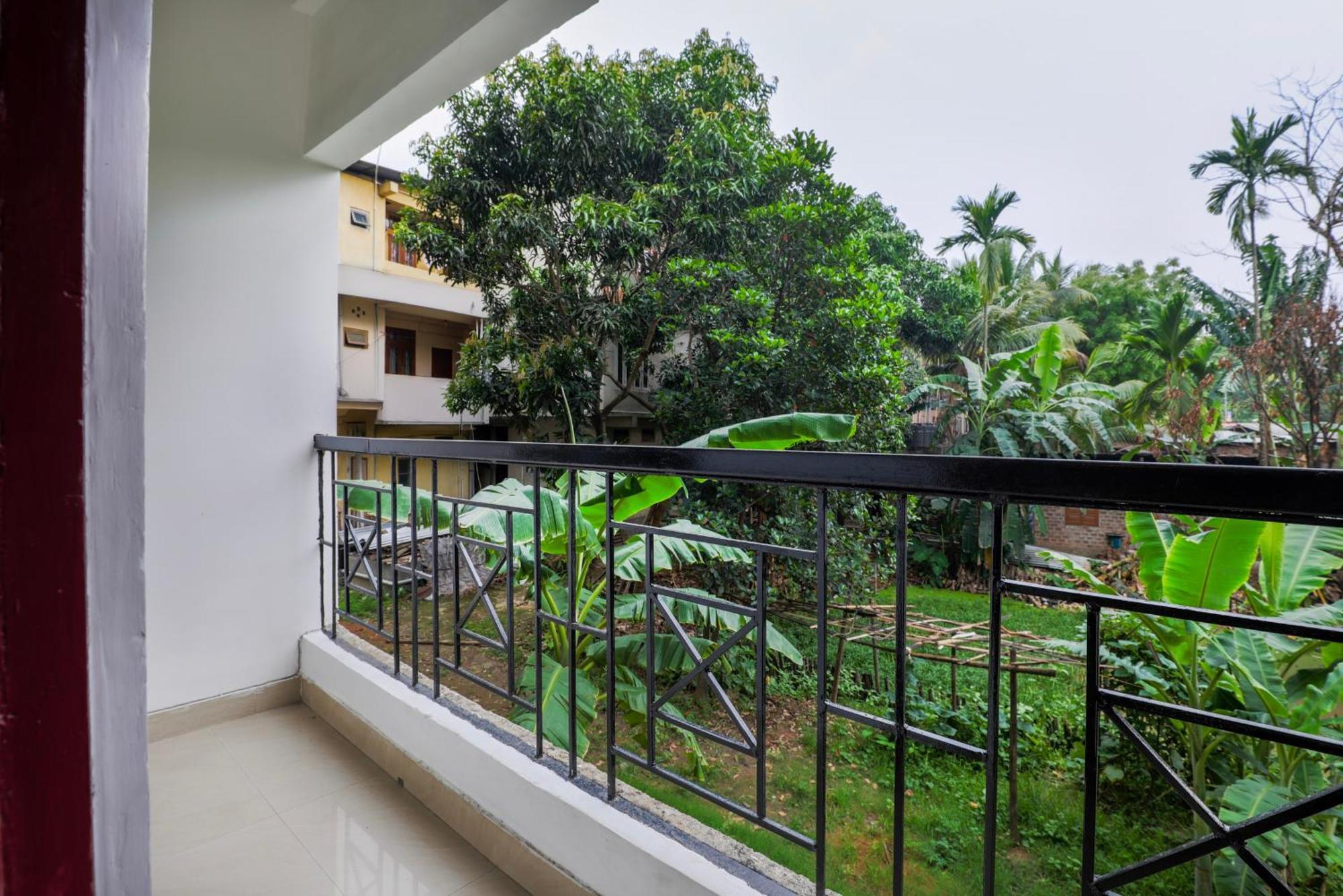 Treebo Urban Oasis Inn Guwahati Exteriör bild