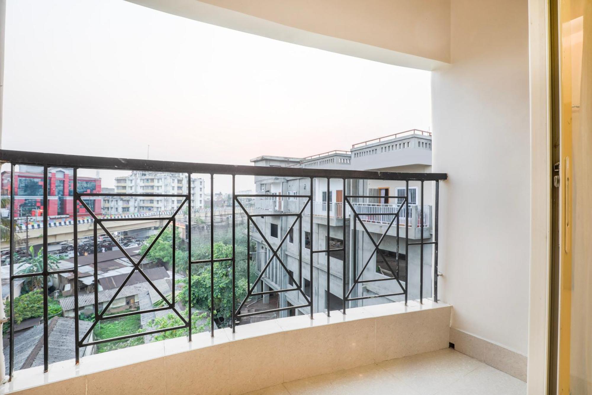 Treebo Urban Oasis Inn Guwahati Exteriör bild