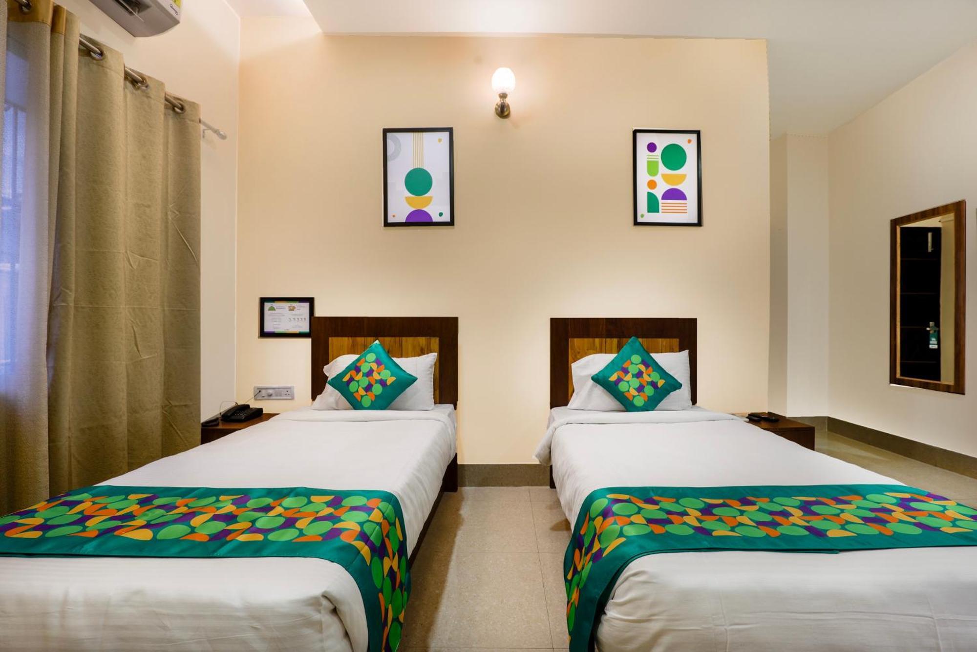 Treebo Urban Oasis Inn Guwahati Exteriör bild